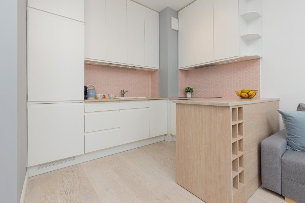 Sarmacka Apartment With Balcony Warsaw Wilanow By Noclegi Renters Eksteriør billede