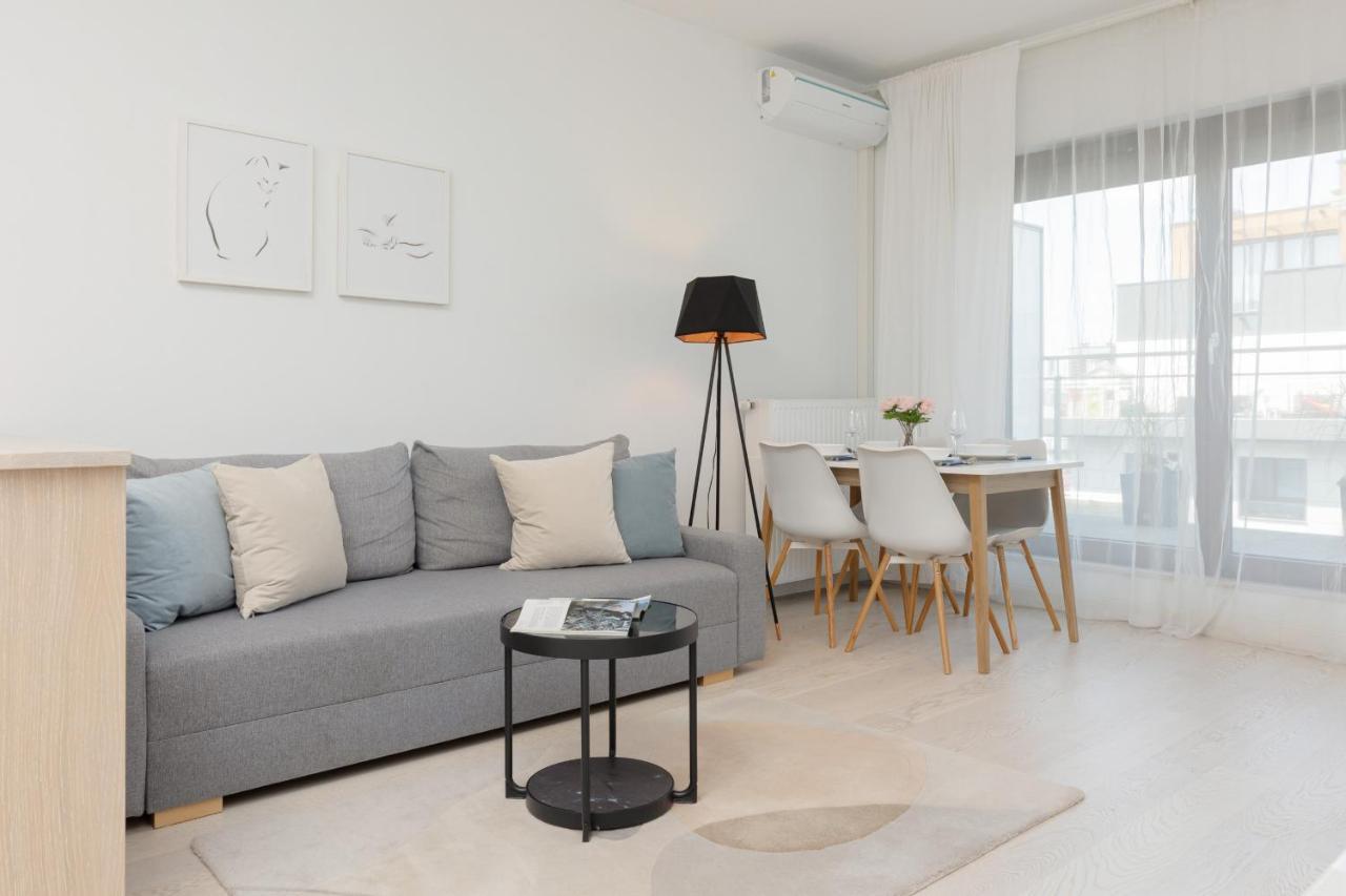 Sarmacka Apartment With Balcony Warsaw Wilanow By Noclegi Renters Eksteriør billede