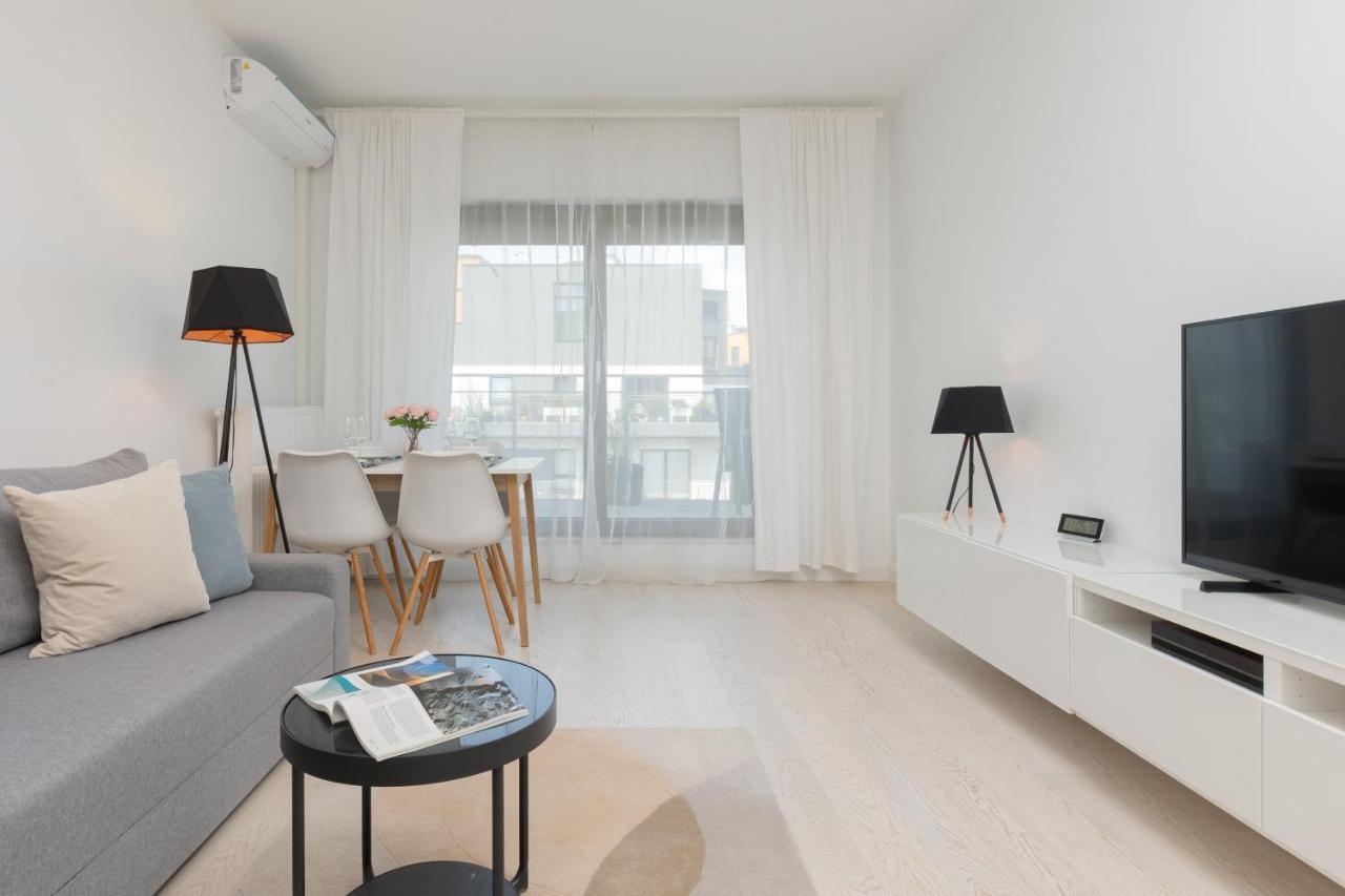Sarmacka Apartment With Balcony Warsaw Wilanow By Noclegi Renters Eksteriør billede