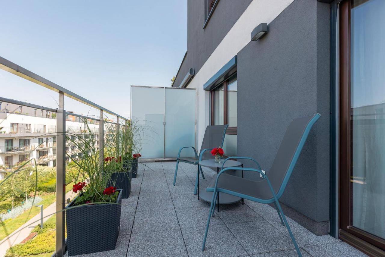 Sarmacka Apartment With Balcony Warsaw Wilanow By Noclegi Renters Eksteriør billede